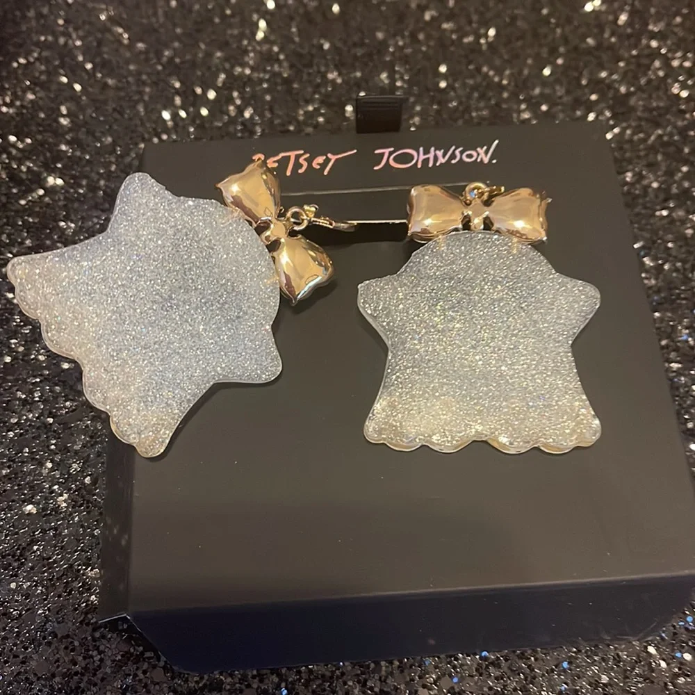 NWT Betsey Johnson, Halloween ghost with pink bow and bling dangle earrings - Picture 5 of 9